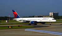 N530US @ KATL - Taxi Atlanta - by Ronald Barker