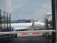 B-8195 @ EGGW - at luton - by magnaman
