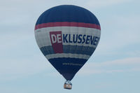 PH-KLS @ N.A. - Hot air balloon PH-KLS floating over the Alblasserwaard-polder between Papendrecht and Oud-Alblas, the Netherlands - by Van Propeller