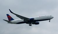 N171DZ @ EGLL - Delta, seen here approaching RWY 27R at London Heathrow(EGLL) - by A. Gendorf