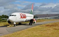 N292GL @ EGHH - Engineless and awaiting its fate - by John Coates