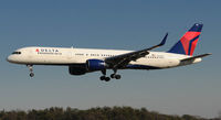 N658DL @ BWI - On final to 33L.
