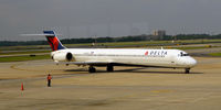 N922DX @ KATL - Taxi Atlanta - by Ronald Barker