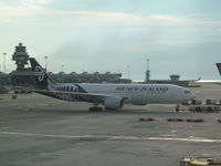 ZK-OKC @ VHHH - about to park up at VHHH - by magnaman