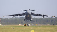 87-0045 @ MHZ - 2005 Lockheed C-5M Super Galaxy taking off from Mildenhall - by Jerry Pank