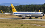 D-ABUM @ EDDF - decelerating after touchdown - by Friedrich Becker