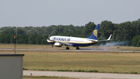 EI-EKX @ LHBP - Budapest Airport, Hungary - Landing - by Attila Groszvald-Groszi