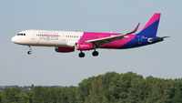 HA-LXF @ LHBP - Budapest Airport, Hungary - Landing - by Attila Groszvald-Groszi