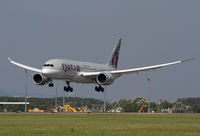A7-BCS @ LOWW - Qatar Airways B787