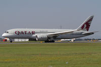 A7-BCS @ LOWW - Qatar Airways B787