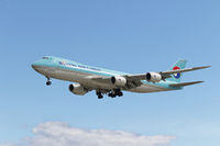 HL7629 @ CYVR - Landing - by Guy Pambrun