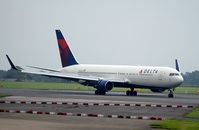 N194DN @ EGCC - At Manchester - by Guitarist