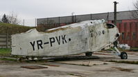 YR-PVK @ LHKV - Kaposújlak Airport, Hungary - by Attila Groszvald-Groszi