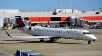 N605QX @ KATL - Taxi Atlanta - by Ronald Barker