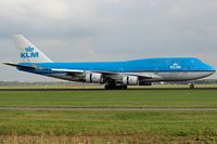 PH-BFE @ EHAM - Schiphol Amsterdam Polderbaan - by Jan Bekker