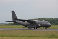 072 @ LFPC - at Creil - by B777juju