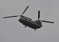 ZA671 - Overhead Walton-on-Thames - by Sewell01