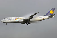 D-ABYI @ EDDF - at fra - by Volker Hilpert