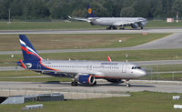 VQ-BRW @ EDDM - taxiing in munich - by olivier Cortot