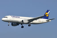 D-AIUI @ EDDF - at fra - by Volker Hilpert