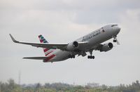 N383AN @ MIA - American