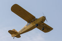 D-EHYD @ EDST - Departing the 2016 Hahnweide Oldtimer Fliegertreffen - by alanh