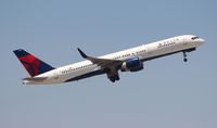 N554NW @ FLL - Delta - by Florida Metal