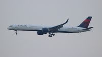 N586NW @ LAX - Delta - by Florida Metal