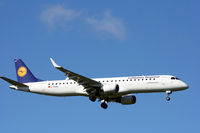 D-AEMD @ EKCH - D-AEMD landing rw 04L - by Erik Oxtorp