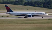 N680DA @ DTW - Delta - by Florida Metal