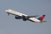 N684DA @ LAX - Delta - by Florida Metal
