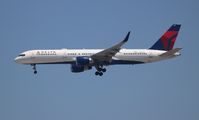 N721TW @ LAX - Delta - by Florida Metal