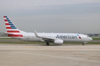 N955NN @ KORD - Boeing 737-800