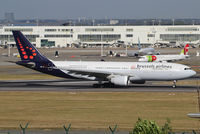OO-SFZ @ EBBR - Take off from rwy 07R.