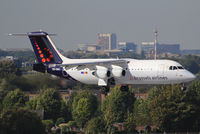 OO-DWJ @ EBBR - Short final to rwy 01.