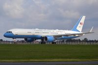 09-0017 @ EGUN - Boeing C-32 09-0017 lines up on Runway 29 as it departs from Mildenhall as SAM18n