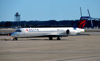 N942AT @ KATL - Pushback Atlanta - by Ronald Barker