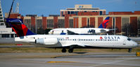 N950AT @ KATL - Taxi Atlanta - by Ronald Barker