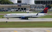 N831DN @ FLL - Delta - by Florida Metal