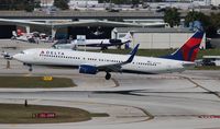 N833DN @ FLL - Delta - by Florida Metal