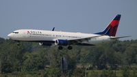 N835DN @ DTW - Delta - by Florida Metal