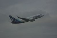 N613AS @ YVR - AS702 to SEA