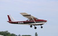 N7044G @ KOSH - Cessna 172K