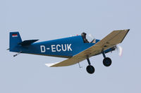 D-ECUK @ EDST - Departing the 2016 Hahnweide Oldtimer Fliegertreffen - by alanh