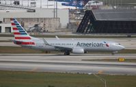N895NN @ MIA - American
