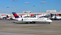 N964AT @ KATL - Taxi Atlanta - by Ronald Barker
