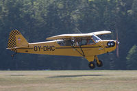 OY-DHC @ EDST - Departing the 2016 Hahnweide Oldtimer Fliegertreffen - by alanh