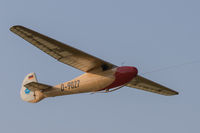 D-9027 @ EDST - Aerotow launch at the 2016 Hahnweide Oldtimer Fliegertreffen - by alanh