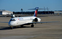 N995AT @ KATL - Taxi Atlanta - by Ronald Barker