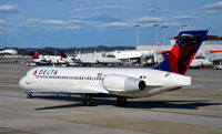 N995AT @ KATL - Taxi Atlanta - by Ronald Barker